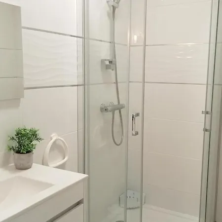 A La Rochelle : Vue Ocean & Parking - Fr-1-551-32 Apartment